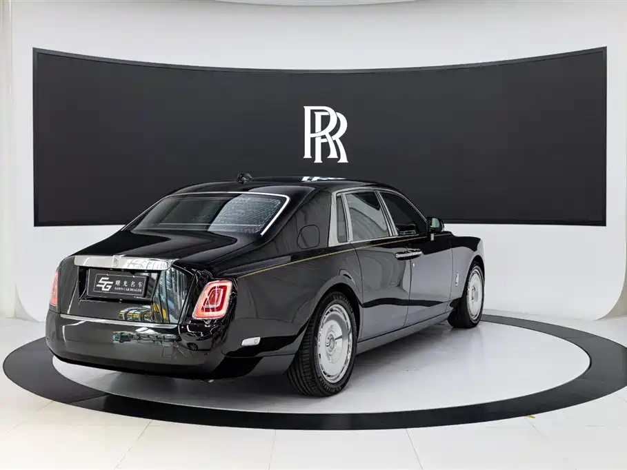 Rolls-Royce Phantom 2019 2018 6.7T Standard Wheelbase Version