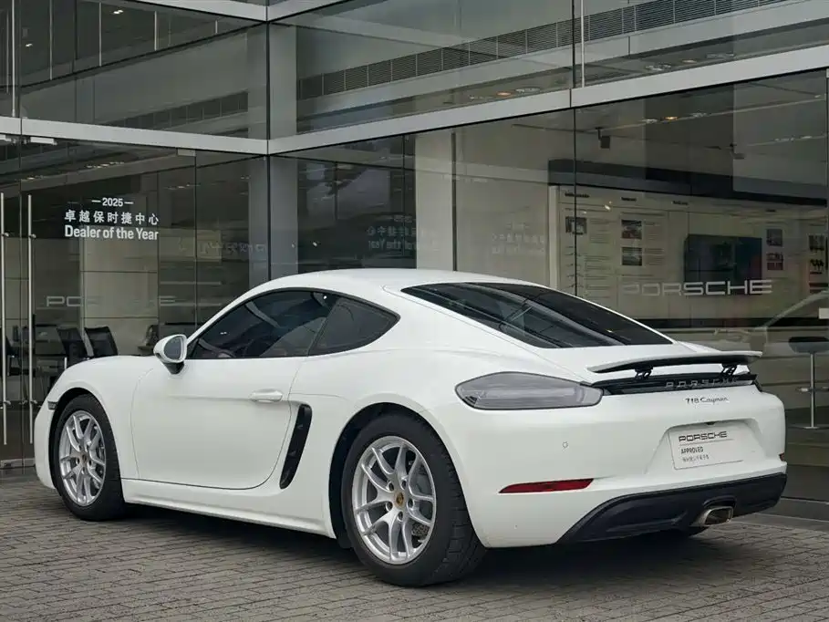 Porsche 718 2022 Cayman 2.0T фото 4