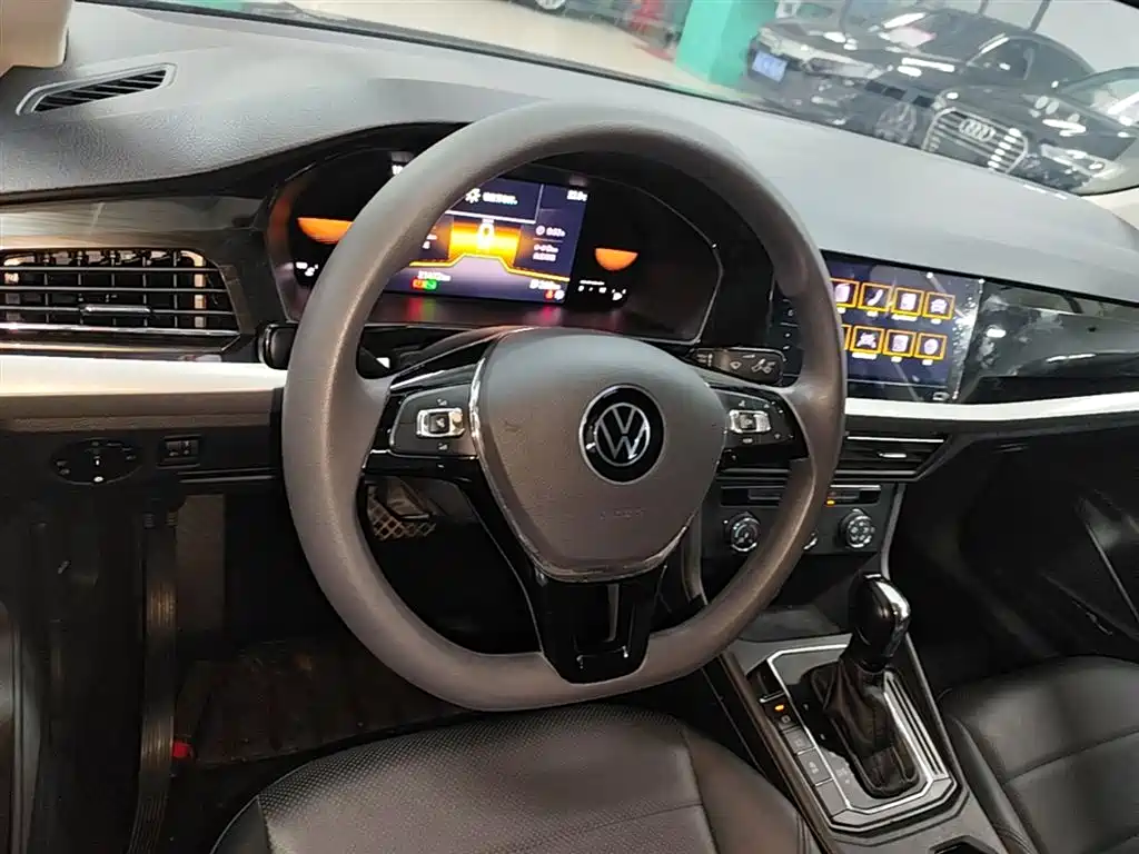 Volkswagen Lavida 2022 1.5L Auto Comfort Edition фото 11