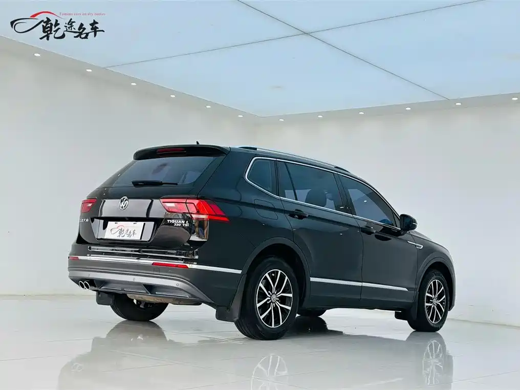 Volkswagen Tiguan L 2018 330TSI Automatic 2WD Luxury Edition фото 7