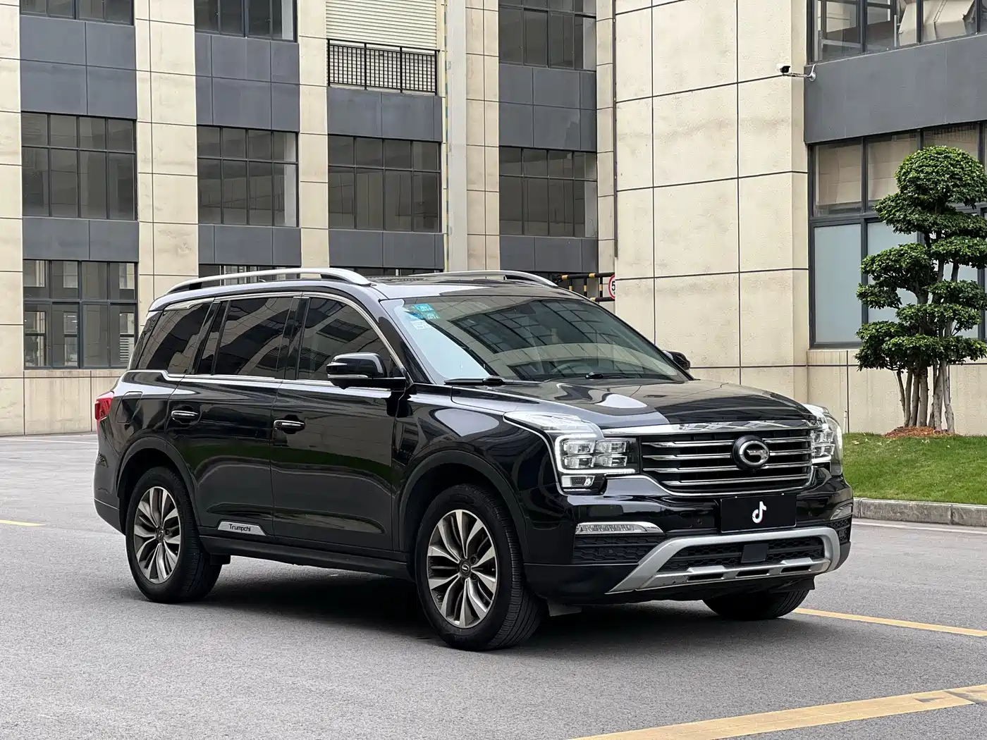GAC Trumpchi Trumpchi GS8 2017 2017 320T 2WD Luxury Smart Connect (7-seater)