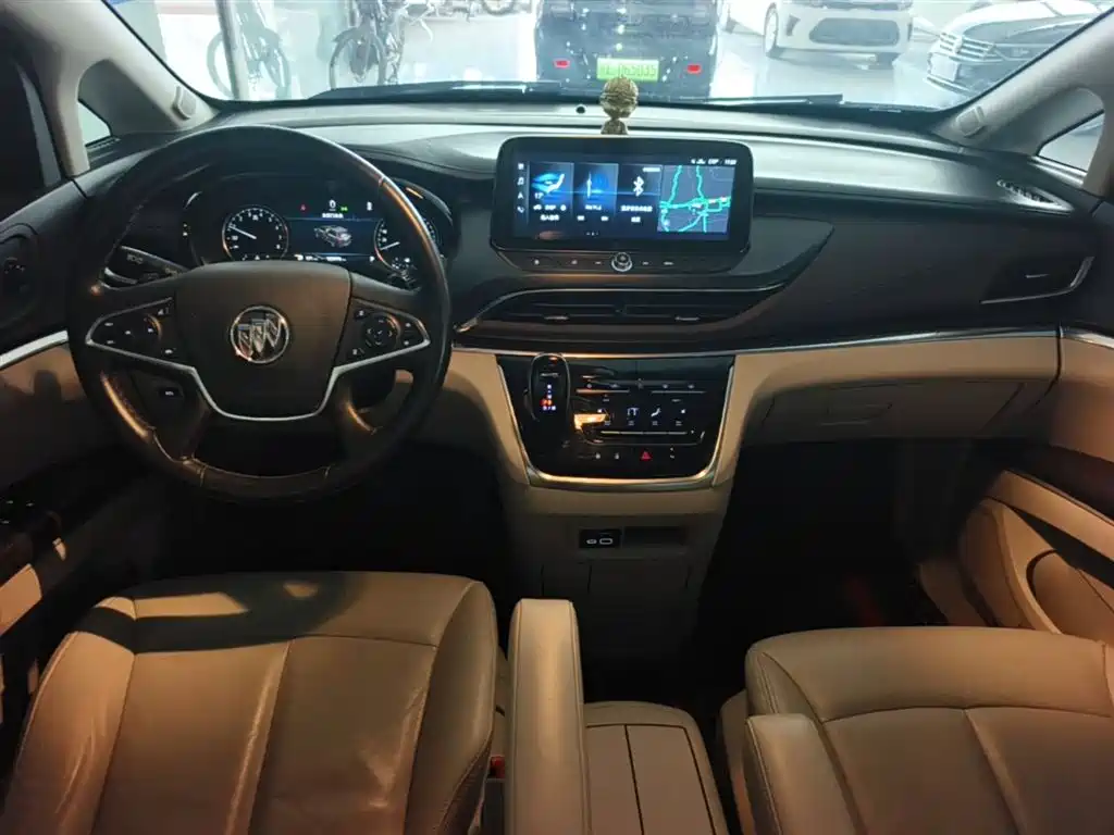 Фото 10 - Buick GL8