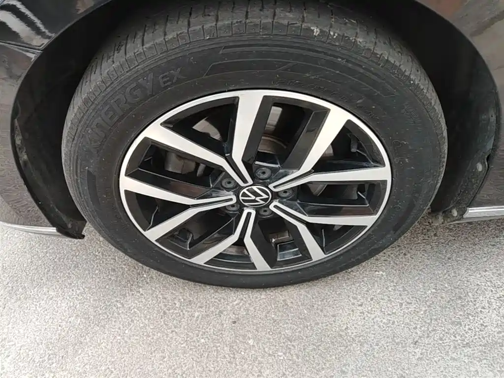 Volkswagen Magotan 2020 330TSI DSG Leading фото 23