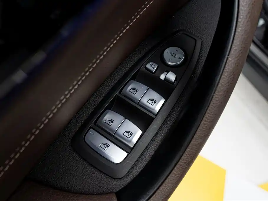 BMW X1 2022 sDrive25Li Leading фото 26