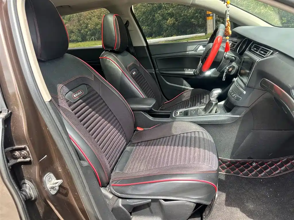 Peugeot 408 2015 Model 1.2T Automatic Luxury Edition фото 16