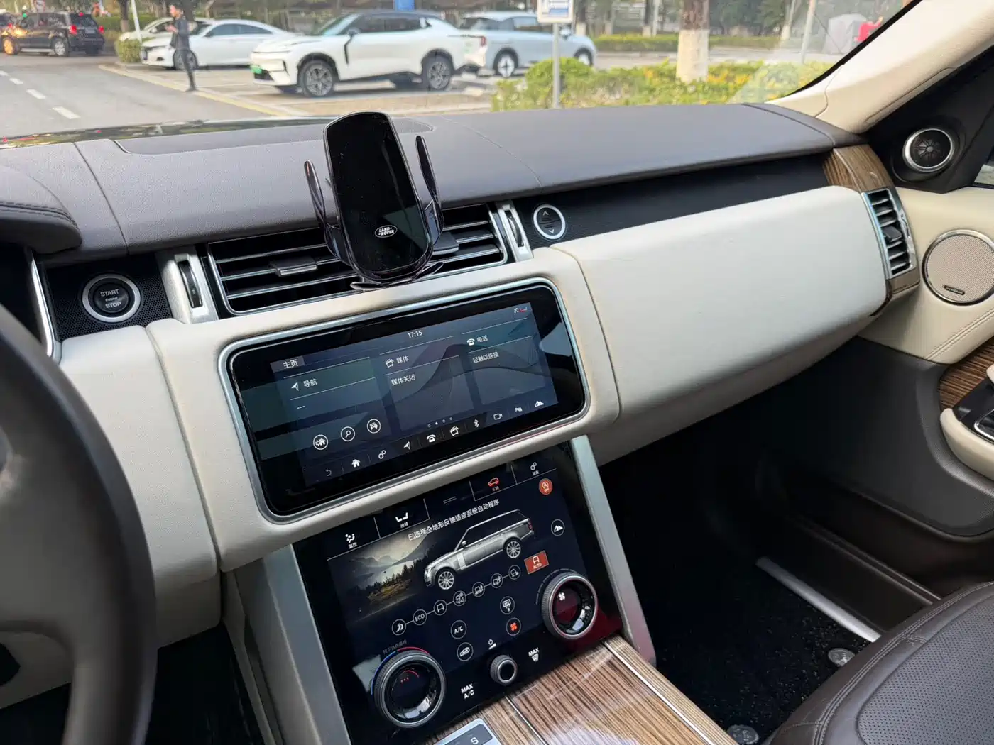 Land Rover Range Rover 2019 3.0 SC V6 Heritage Extended Edition фото 8