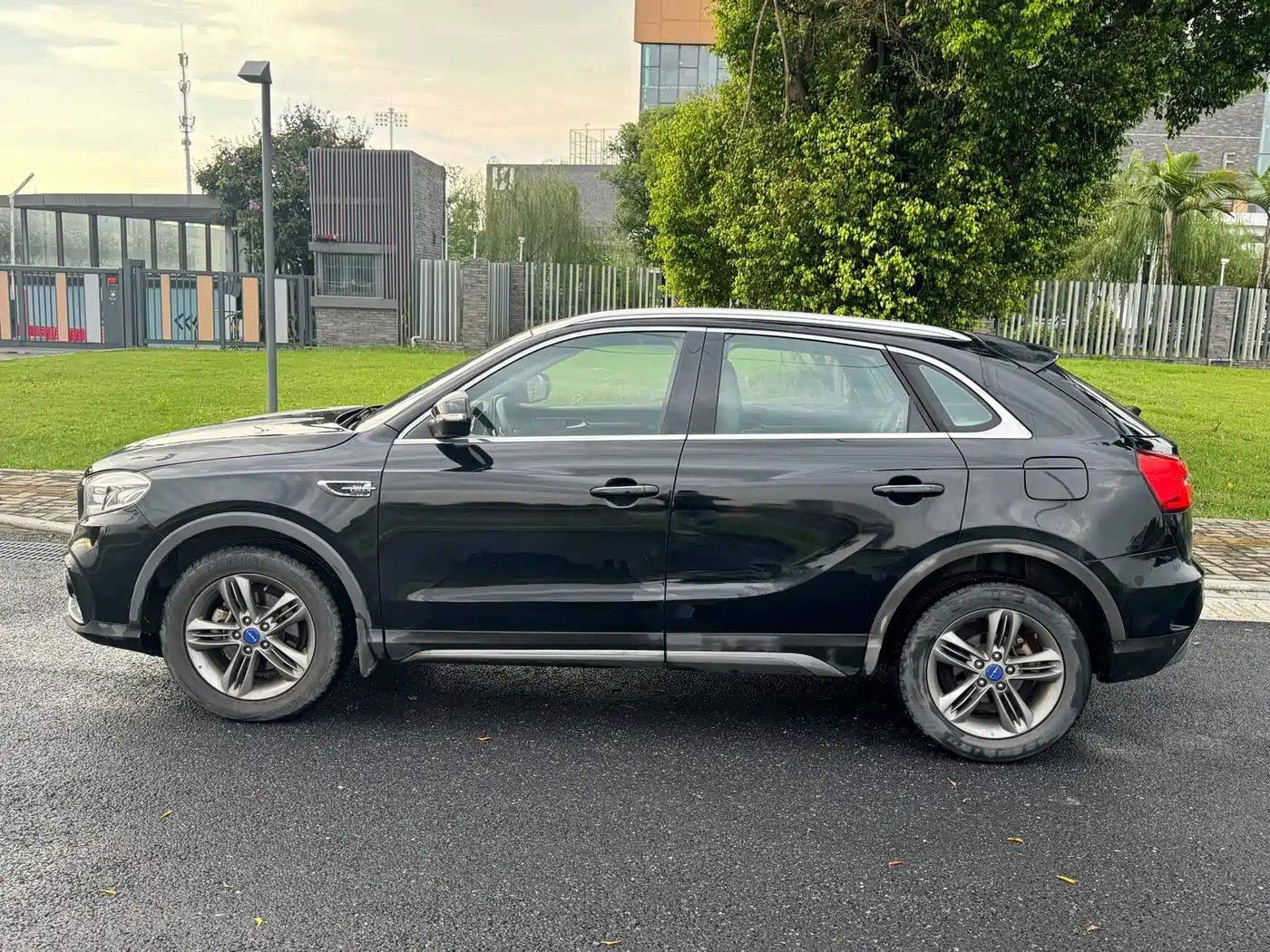 Junma MEET 3 (Meitu 3) 2018 2018 1.5T CVT Comfort Edition