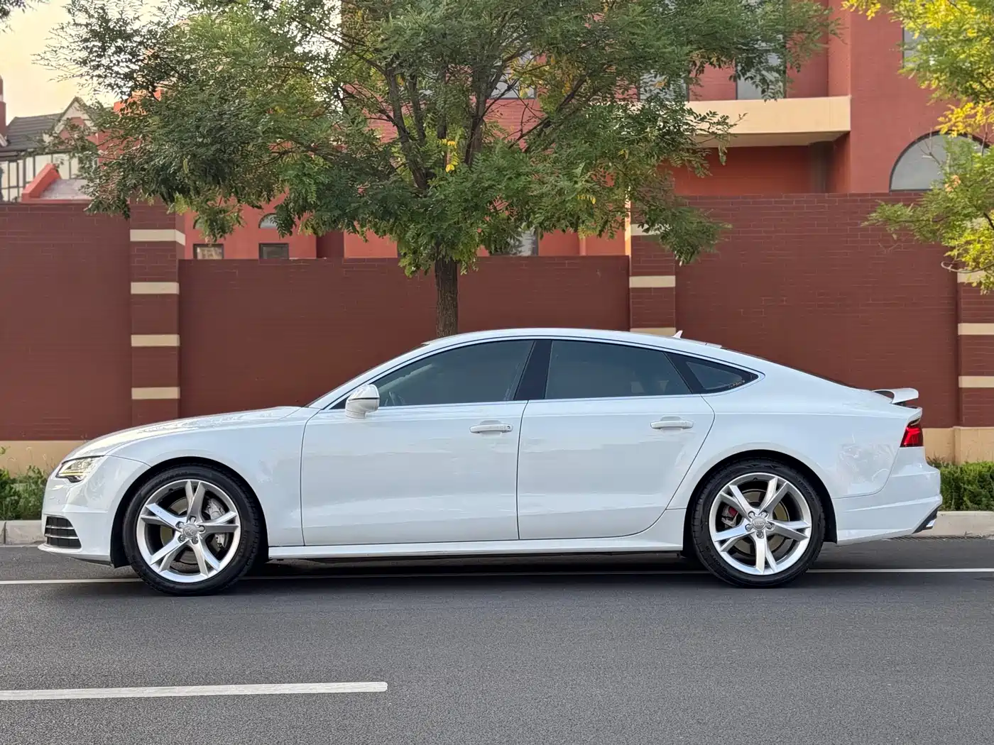 Фото 24 - Audi A7