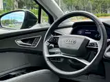 Photo 23 - Audi Q5 e-tron