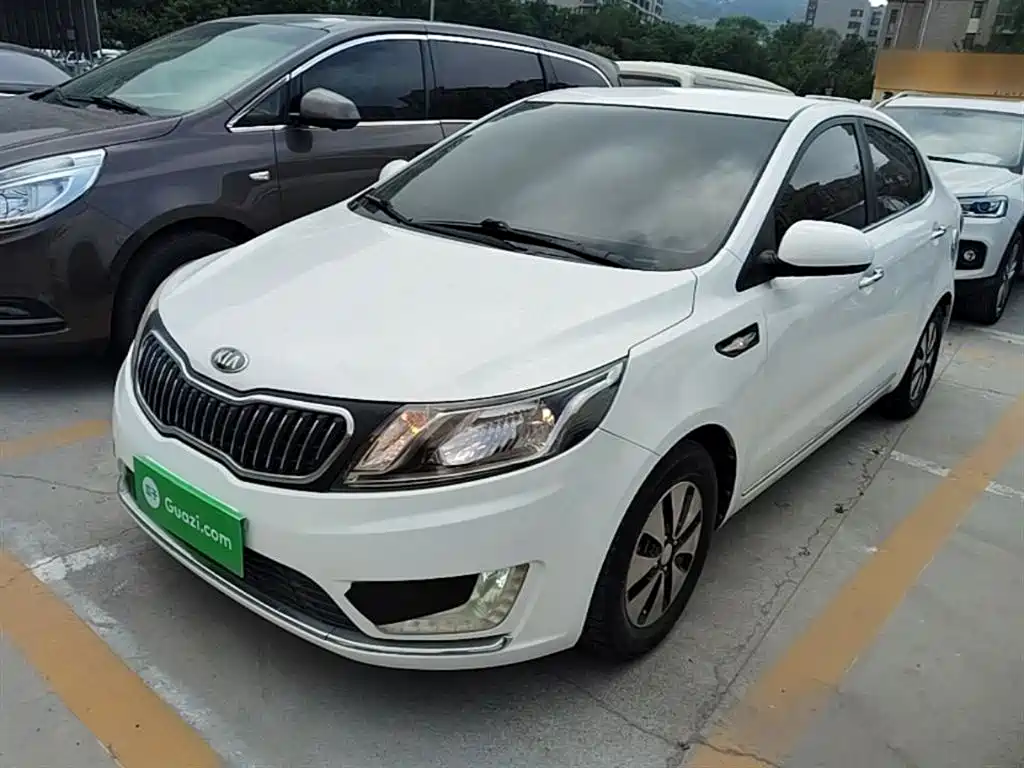 Kia K2 2012 Sedan 1.4L AT GLS Commemorative Edition фото 2