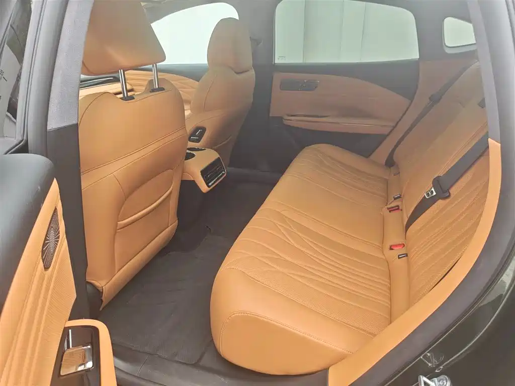 GEELY GALAXY GALAXY SPARKLE 8