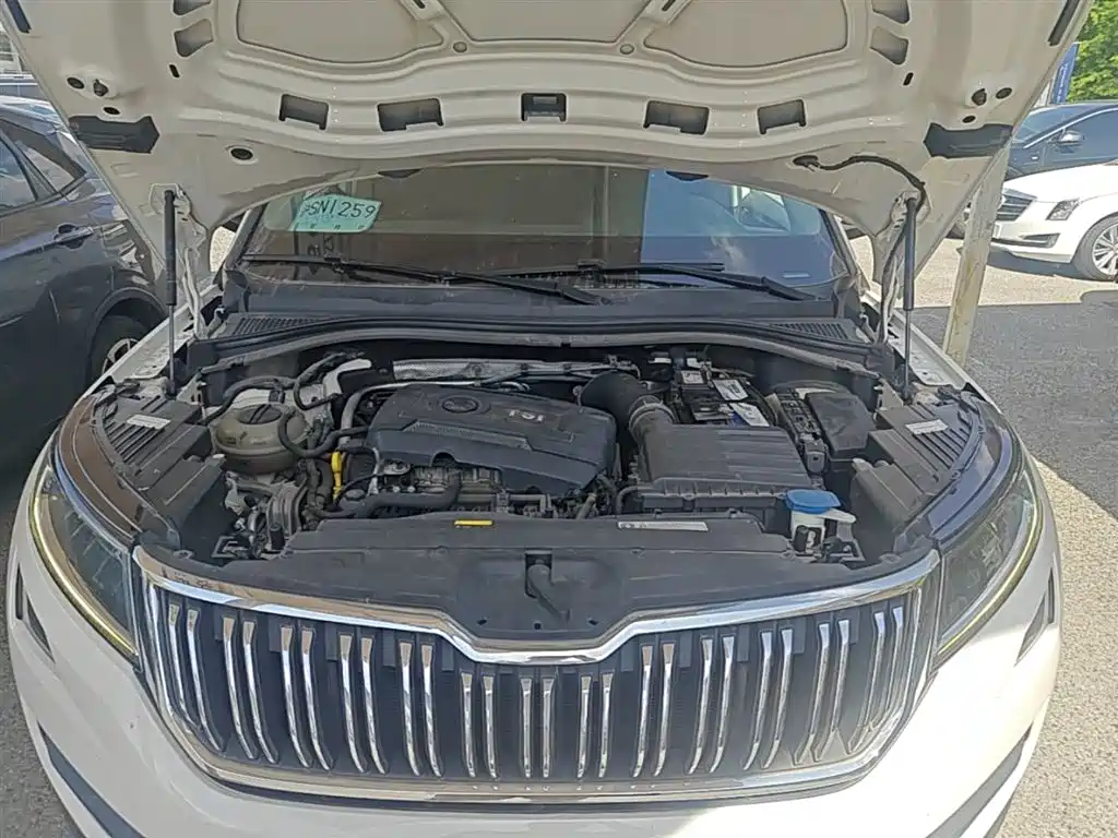 Škoda Kodiaq 2017 TSI330 7-seater 2WD Luxury Edition фото 20