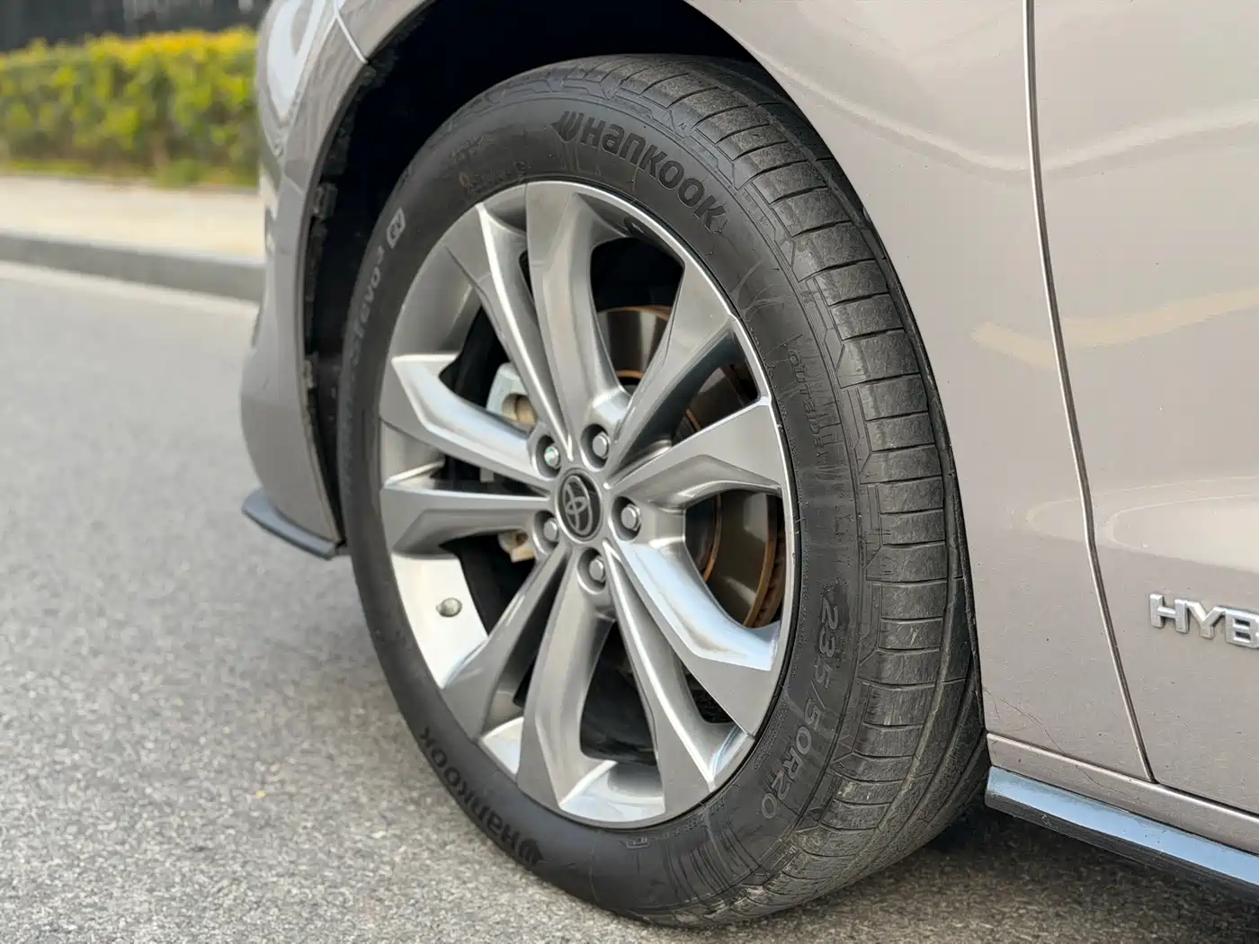 Toyota Sienna 2023 2.5L Hybrid Premium Edition фото 21