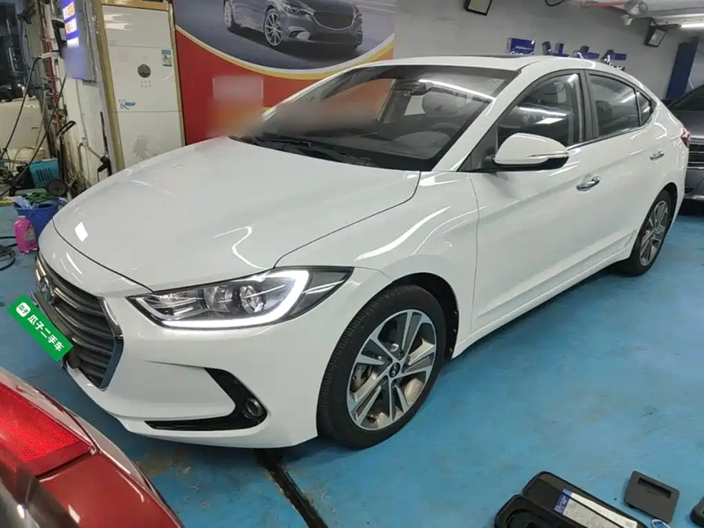 Hyundai Elantra 2016 Model 1.6L Automatic Smart Elite фото 2