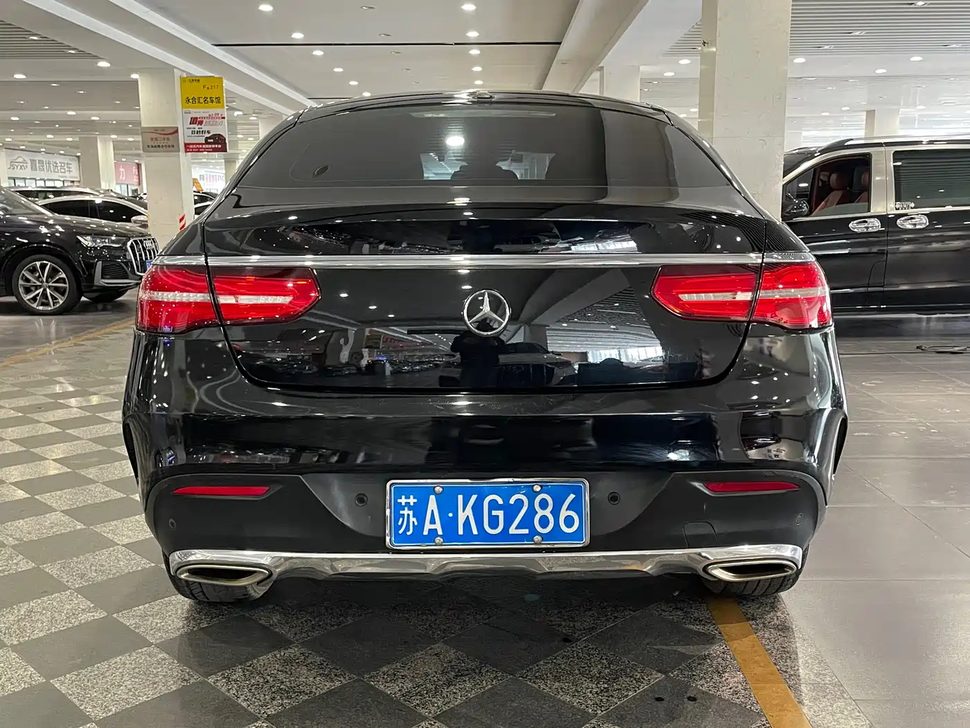 Mercedes-Benz GLE Coupe 2015 GLE 320 4MATIC Coupe SUV фото 4
