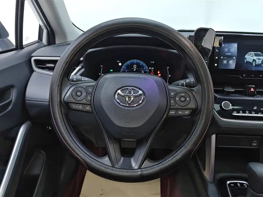 Toyota Corolla Cross 2024 2.0L Elite Edition фото 15