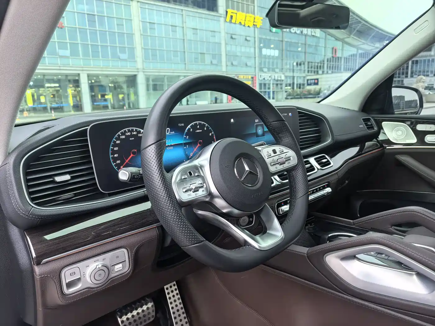 Mercedes-Benz GLS 2023 GLS 450 4MATIC Fashion Edition фото 11