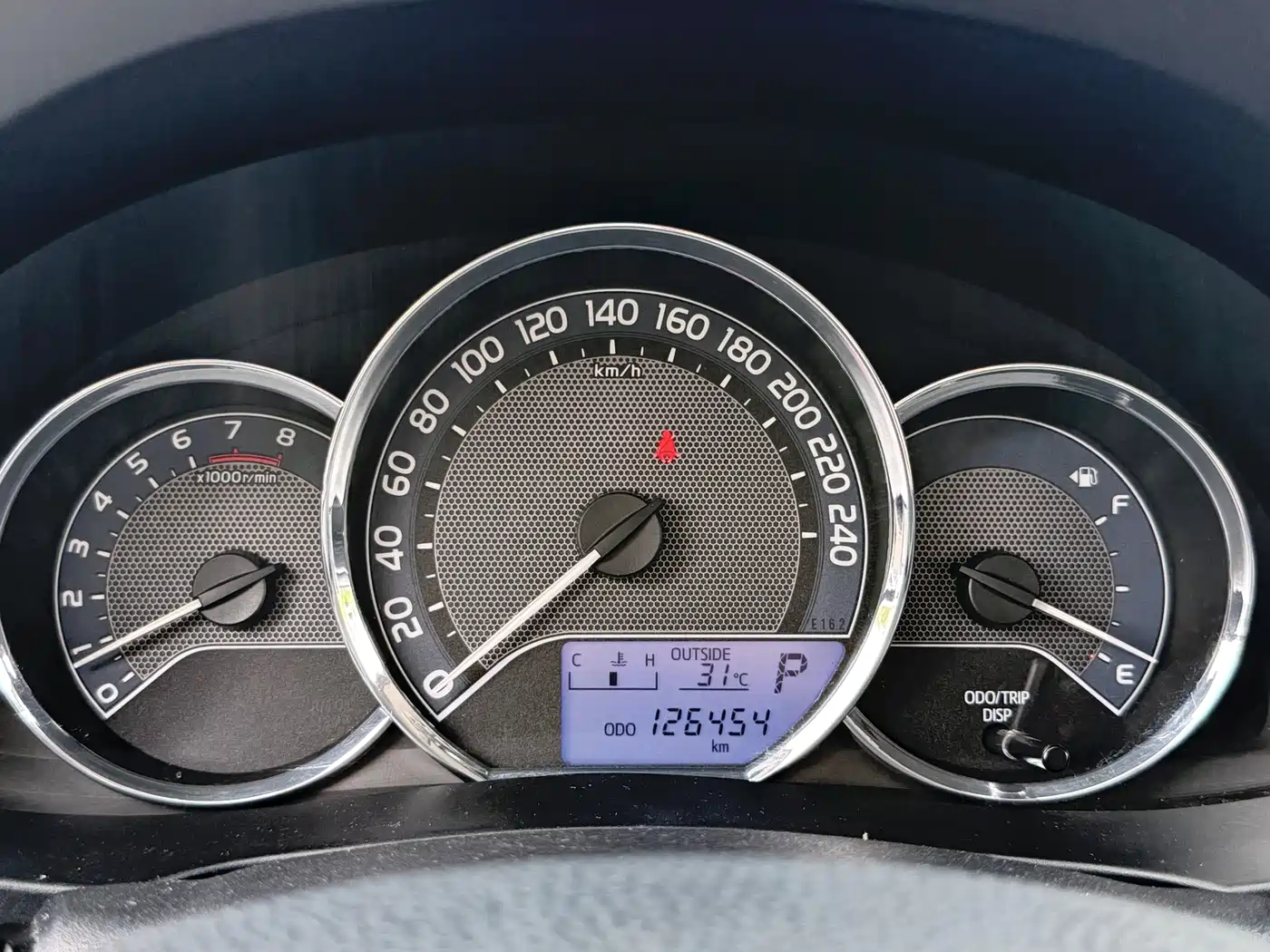 Toyota Corolla 2014 1.6L CVT GL фото 15