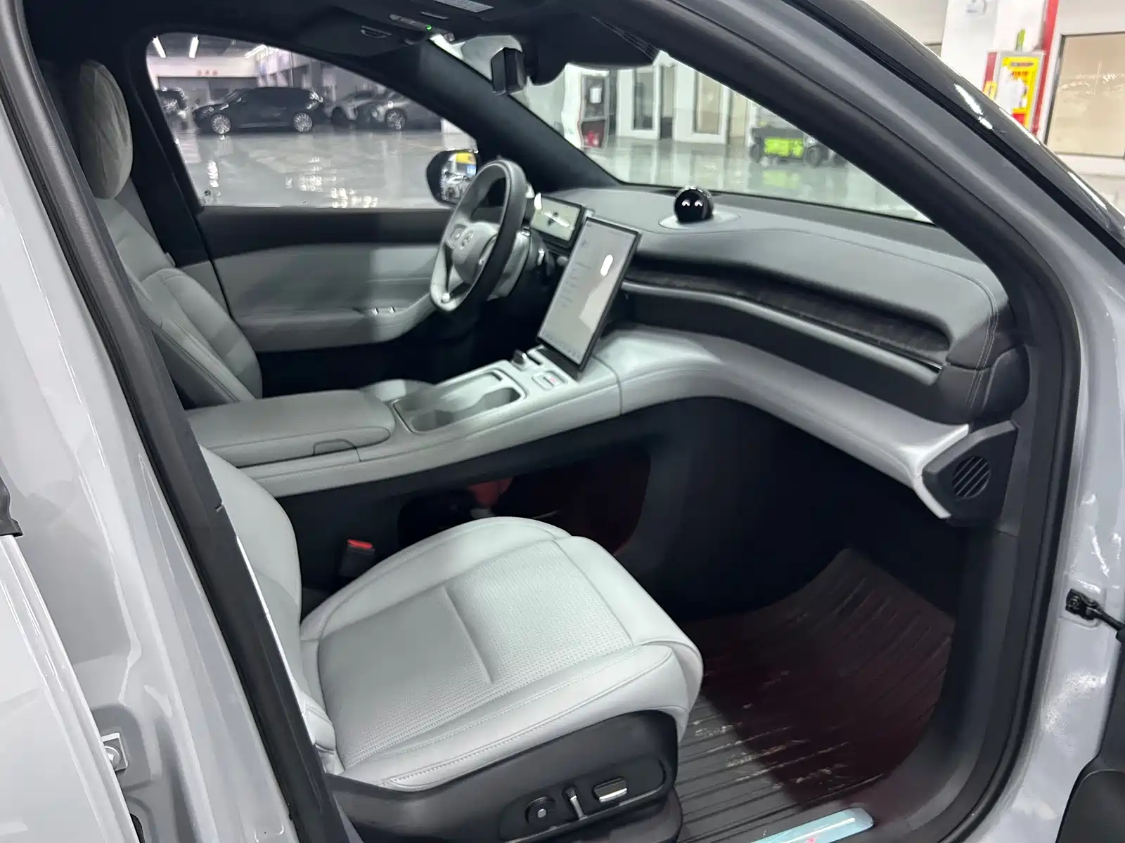 Фото 9 - NIO ES6