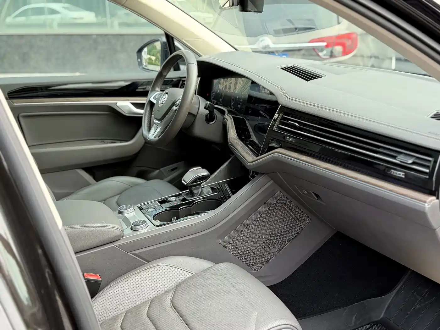 Volkswagen Touareg 2019 2019 3.0TSI Sharp Edge Edition China VI