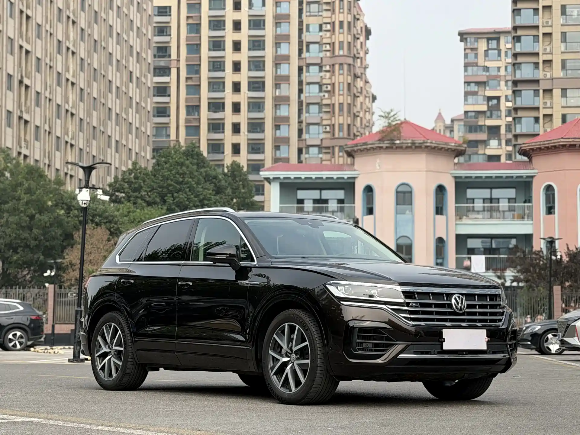 Фото 3 - Volkswagen Touareg