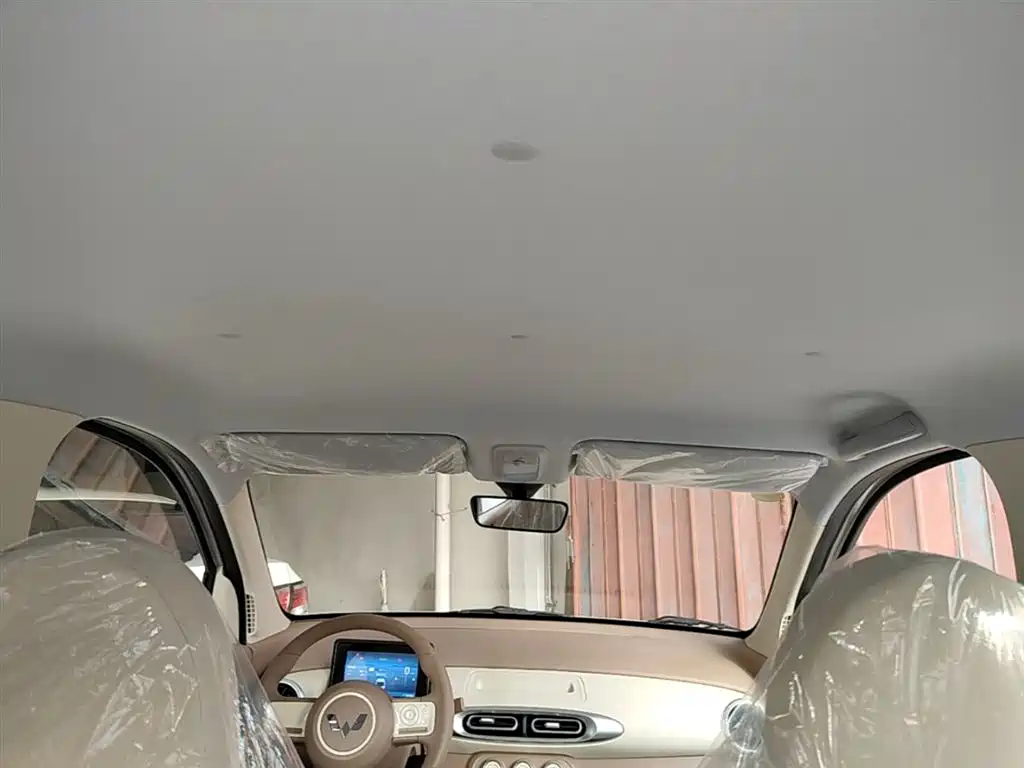 Wuling Motors Hongguang MINIEV 2026 2025 4-Door Advanced