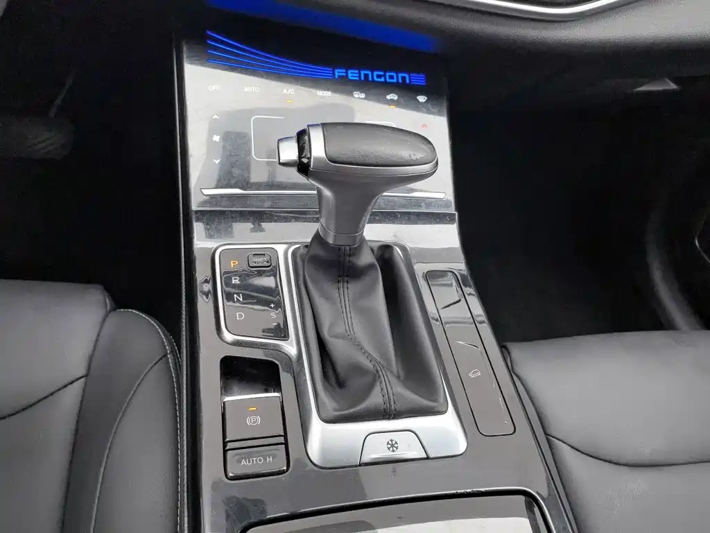 Dongfeng Fengguang Fengguang ix5 2020 2019 220T CVT Zhi Shang China VI