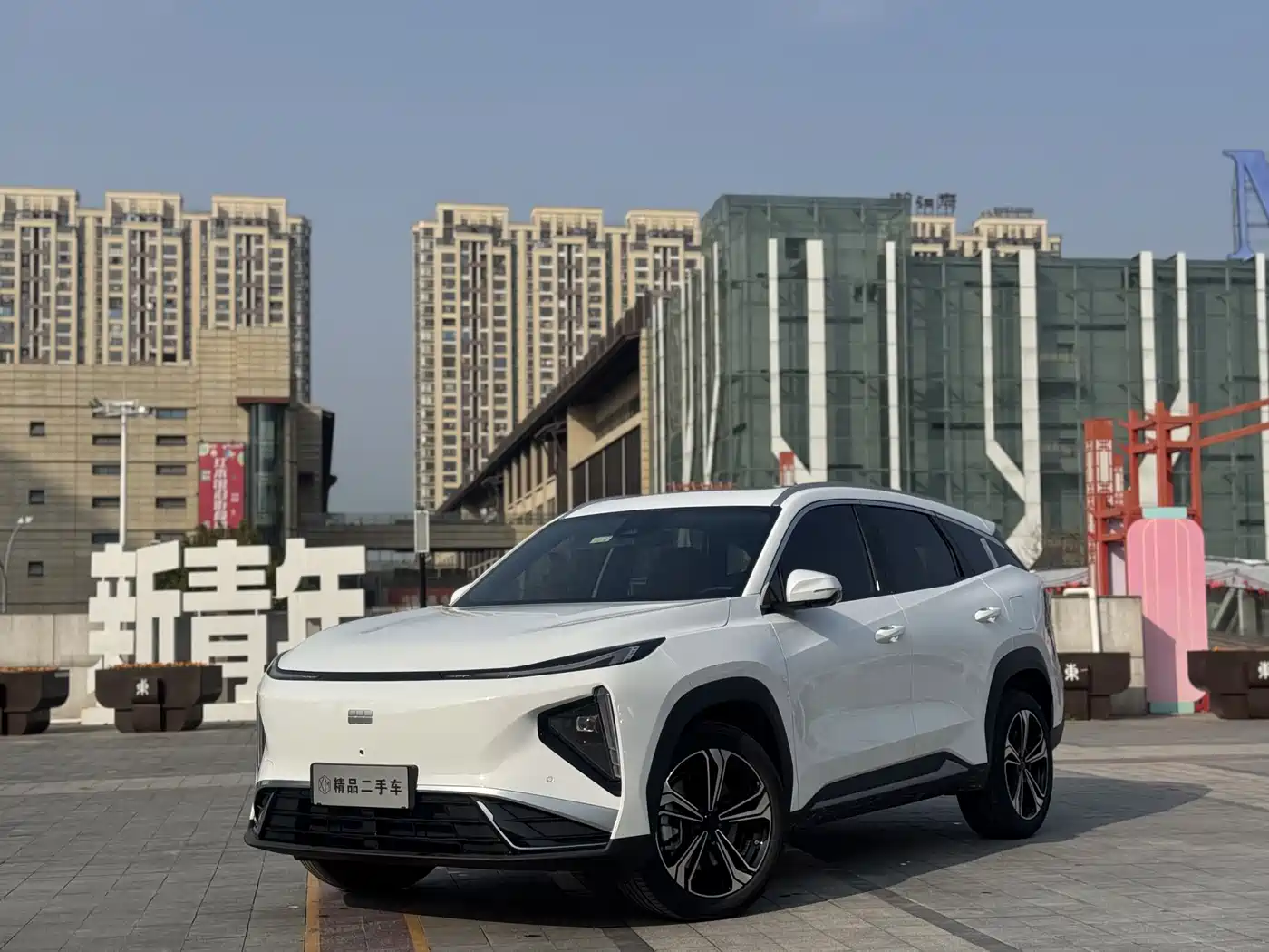 Geely Galaxy Galaxy L7 2025 EM-i 115km Explorer+ Edition
