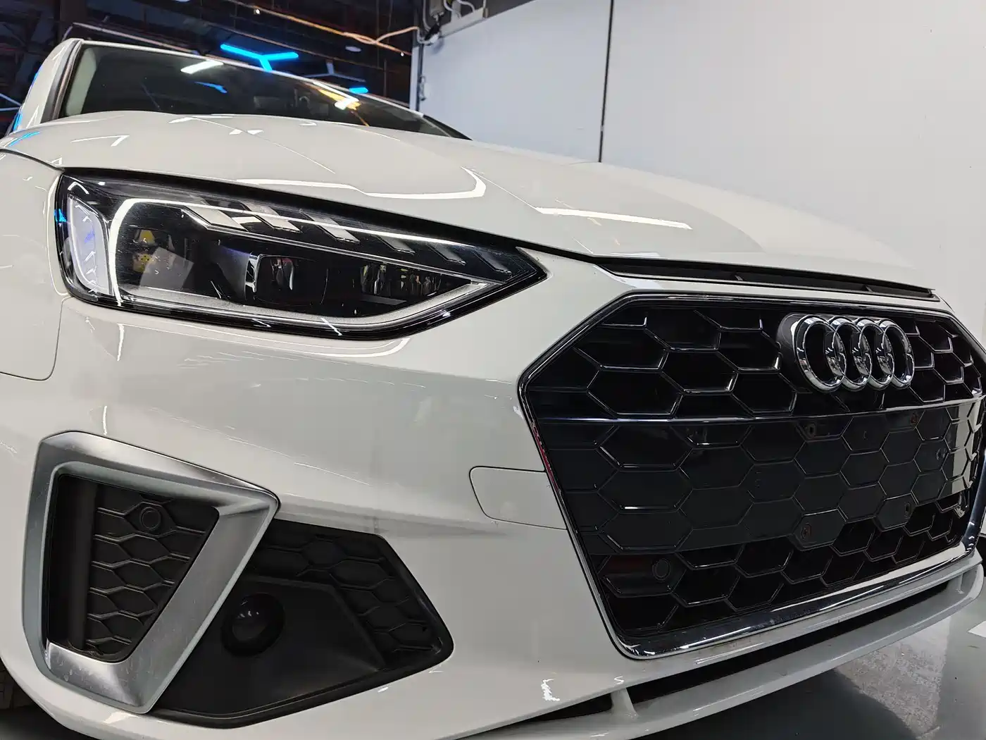 Audi A4L 2020 35 TFSI Fashion Dynamic Edition фото 2