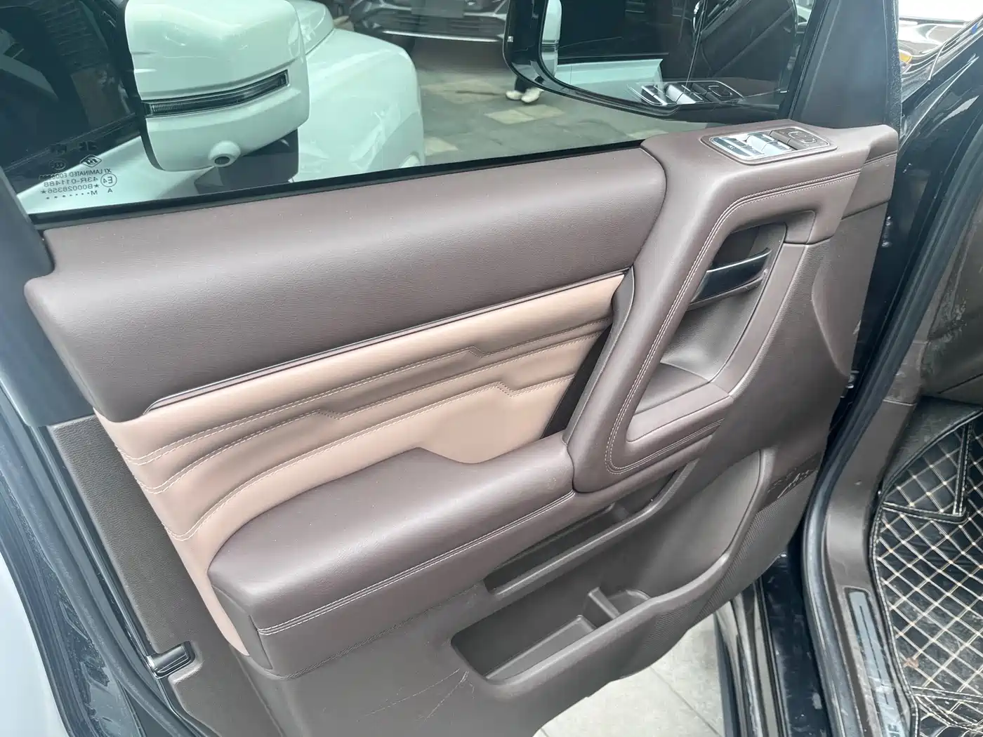 BAIC ORV Beijing Off-Road BJ60 2022 2.0T National Day Edition 7-Seater фото 6