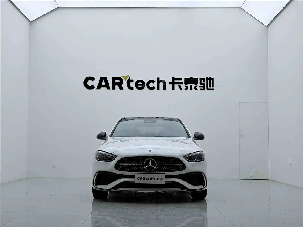 Mercedes-Benz C-Class 2024 C 260 L Night Edition Sport фото 3