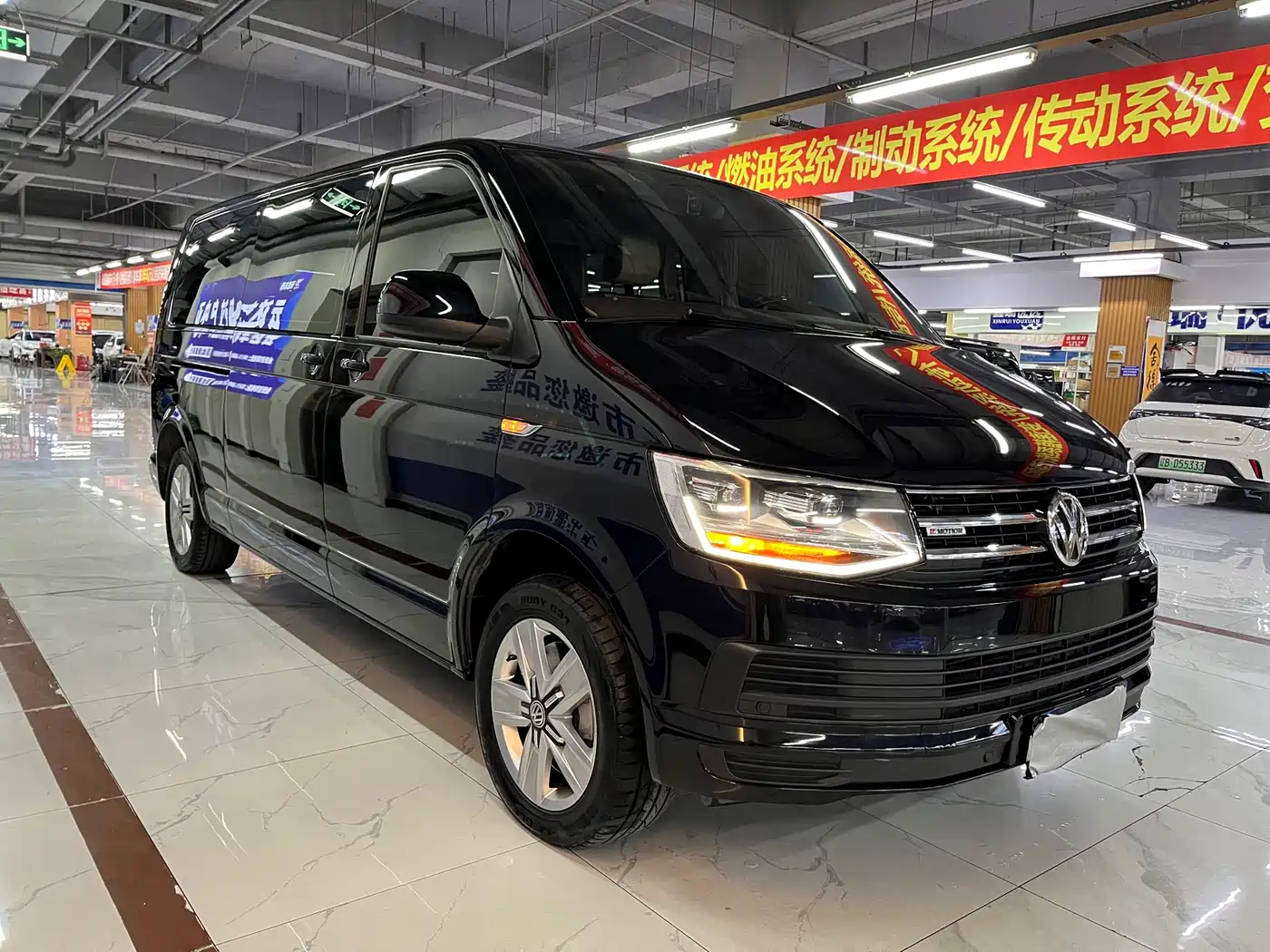 Volkswagen Caravelle 2019 2.0TSI 4WD Comfort 7-seater фото 6