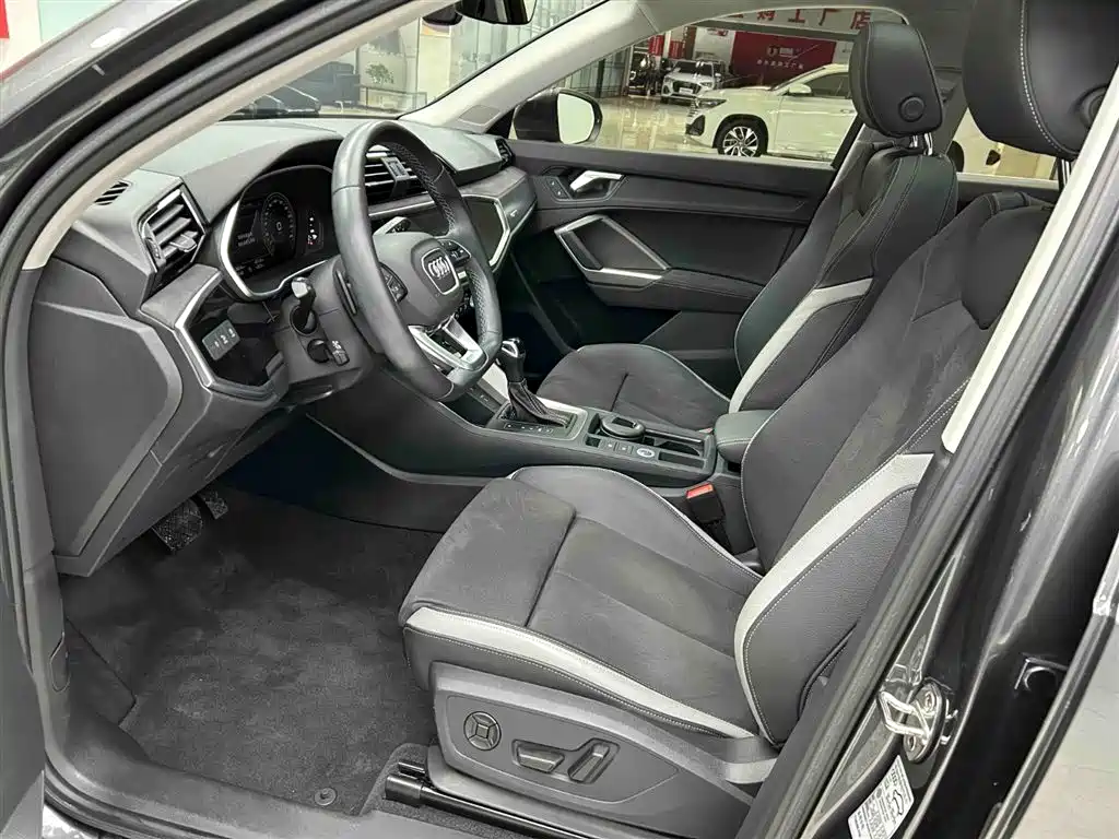 Audi Q3 2022 35 TFSI Fashion Dynamic фото 11