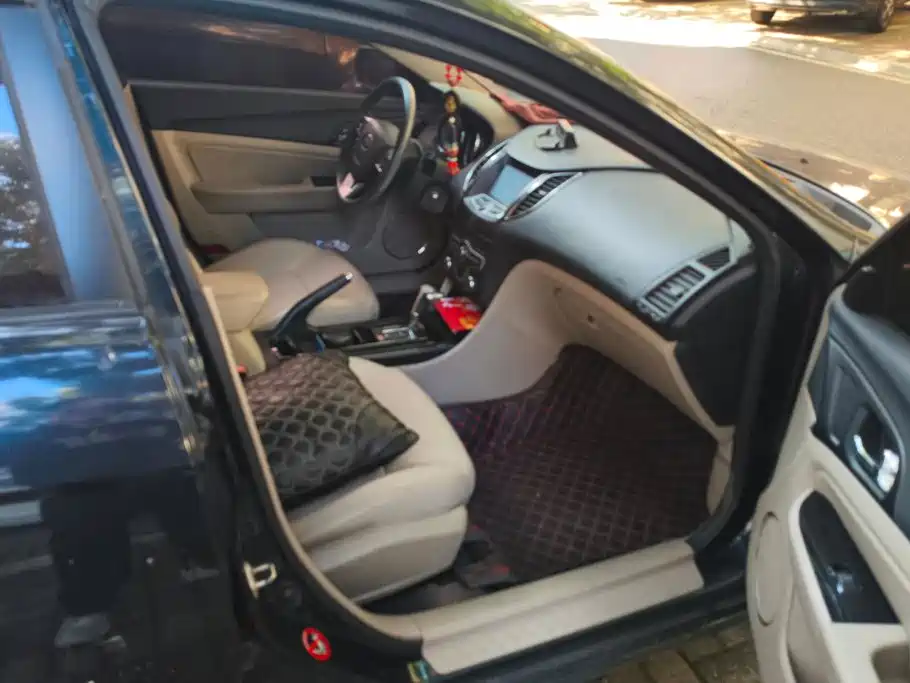 Besturn B50 2015 2013 1.6L Automatic Luxury