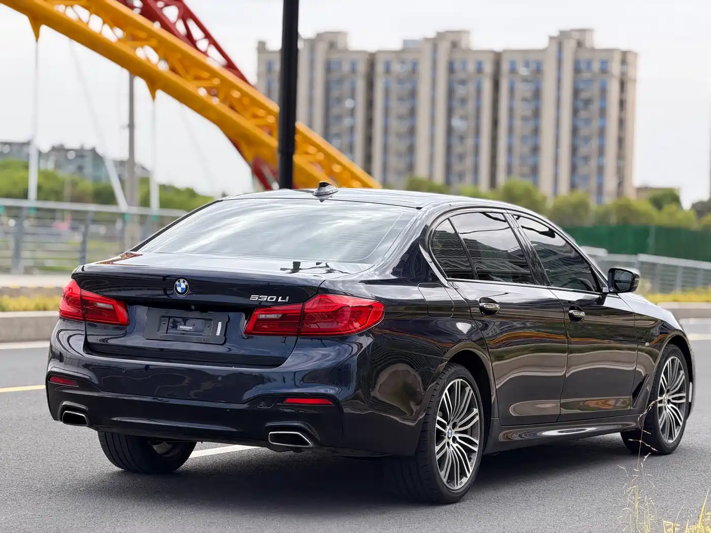 BMW 5 Series 2019 525Li M Sport Package фото 15