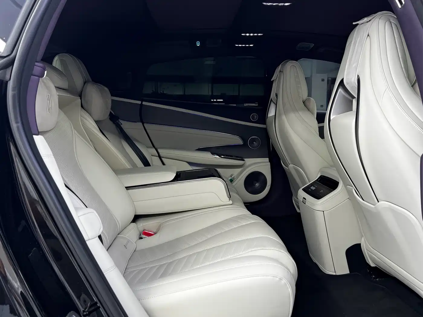 Yangwang U7 2025 2025 Model PHEV 5-Seat Luxury