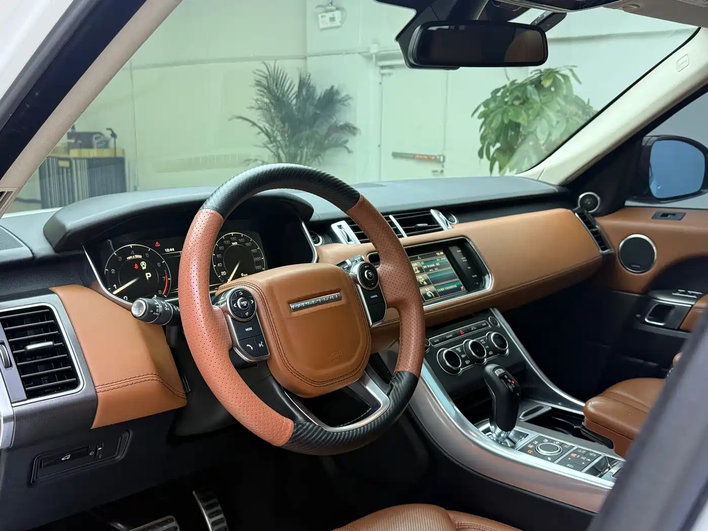 Land Rover Range Rover Sport 2014 3.0 SC V6 HSE DYNAMIC фото 4