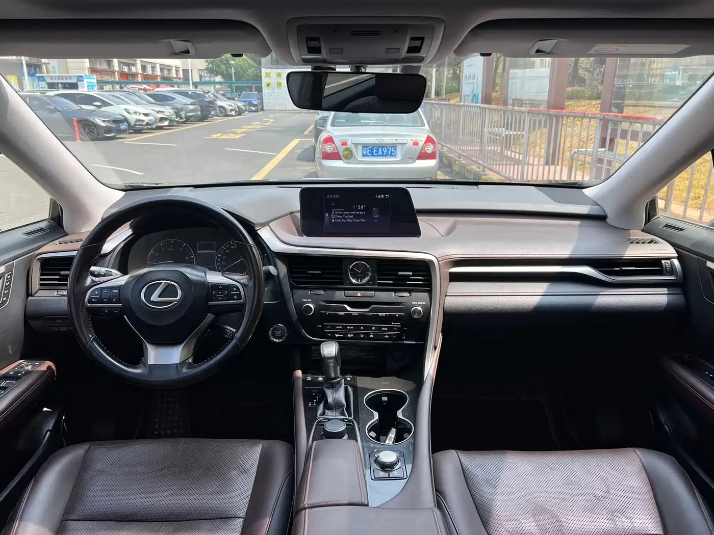 Lexus RX 2016 300 4WD Elegance Edition (China V) фото 6