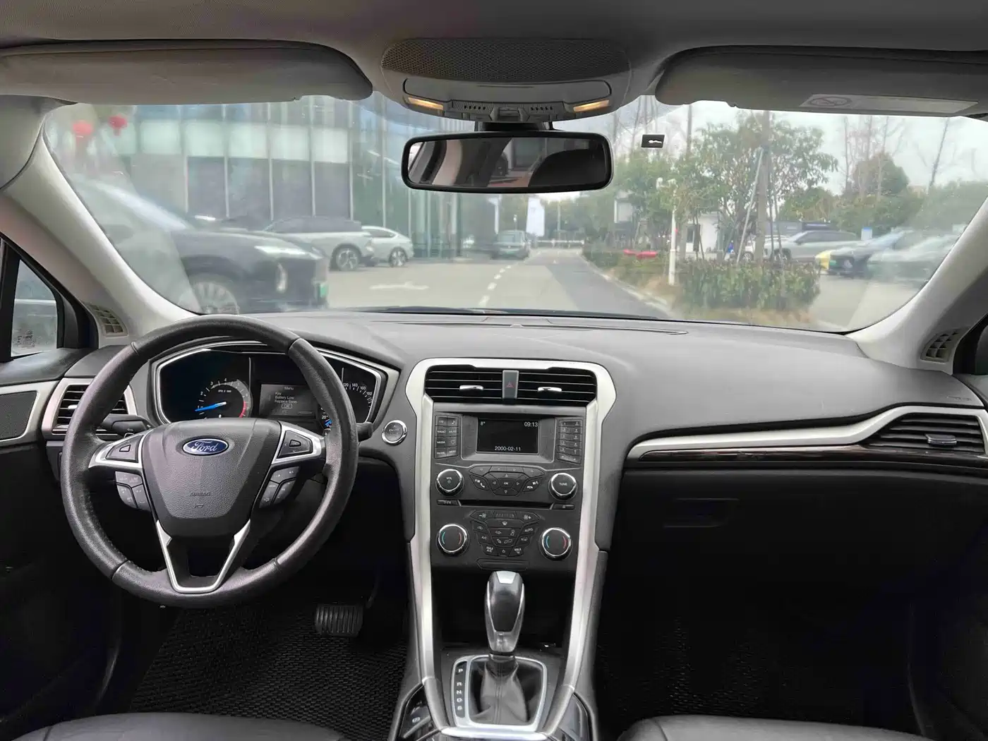 Фото 4 - Ford Mondeo