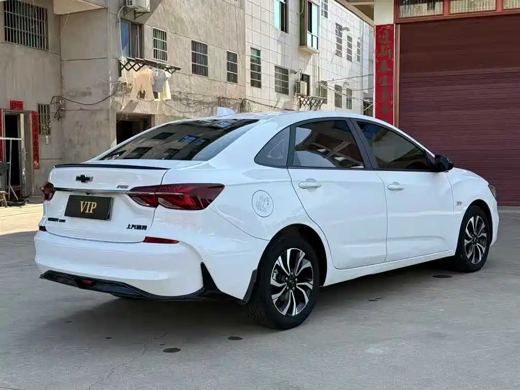 Chevrolet Monza 2019 RS 330T Auto Smooth Edition China VI фото 9