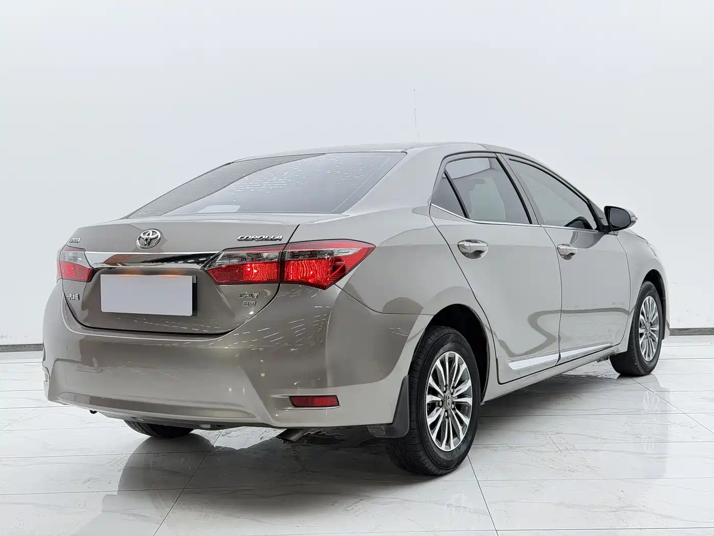 Toyota Corolla 2017 Facelift 1.2T S-CVT GL-i фото 12