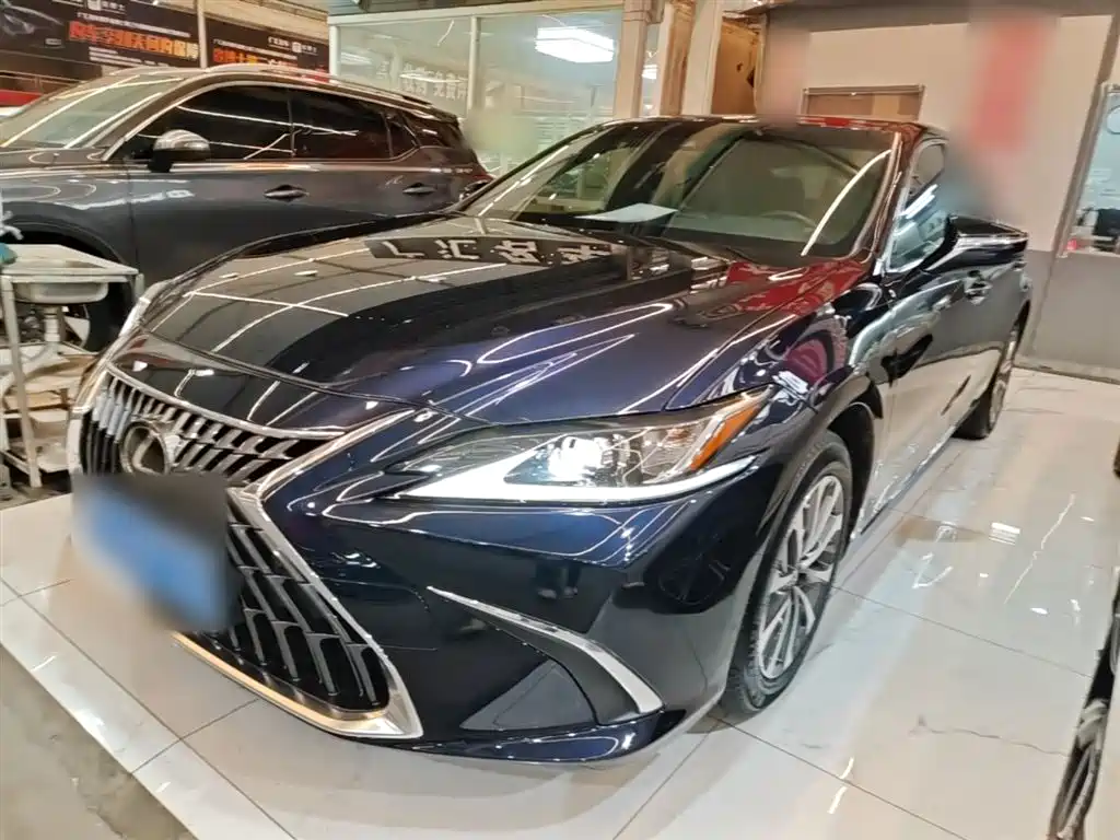 Lexus ES 2021 200 Excellence Edition