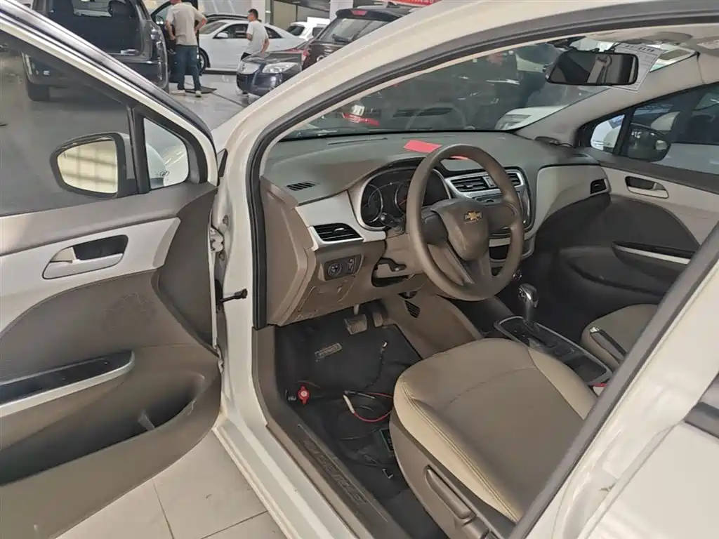 Chevrolet Lova RV 2016 1.5L Automatic Easy-Ride фото 16