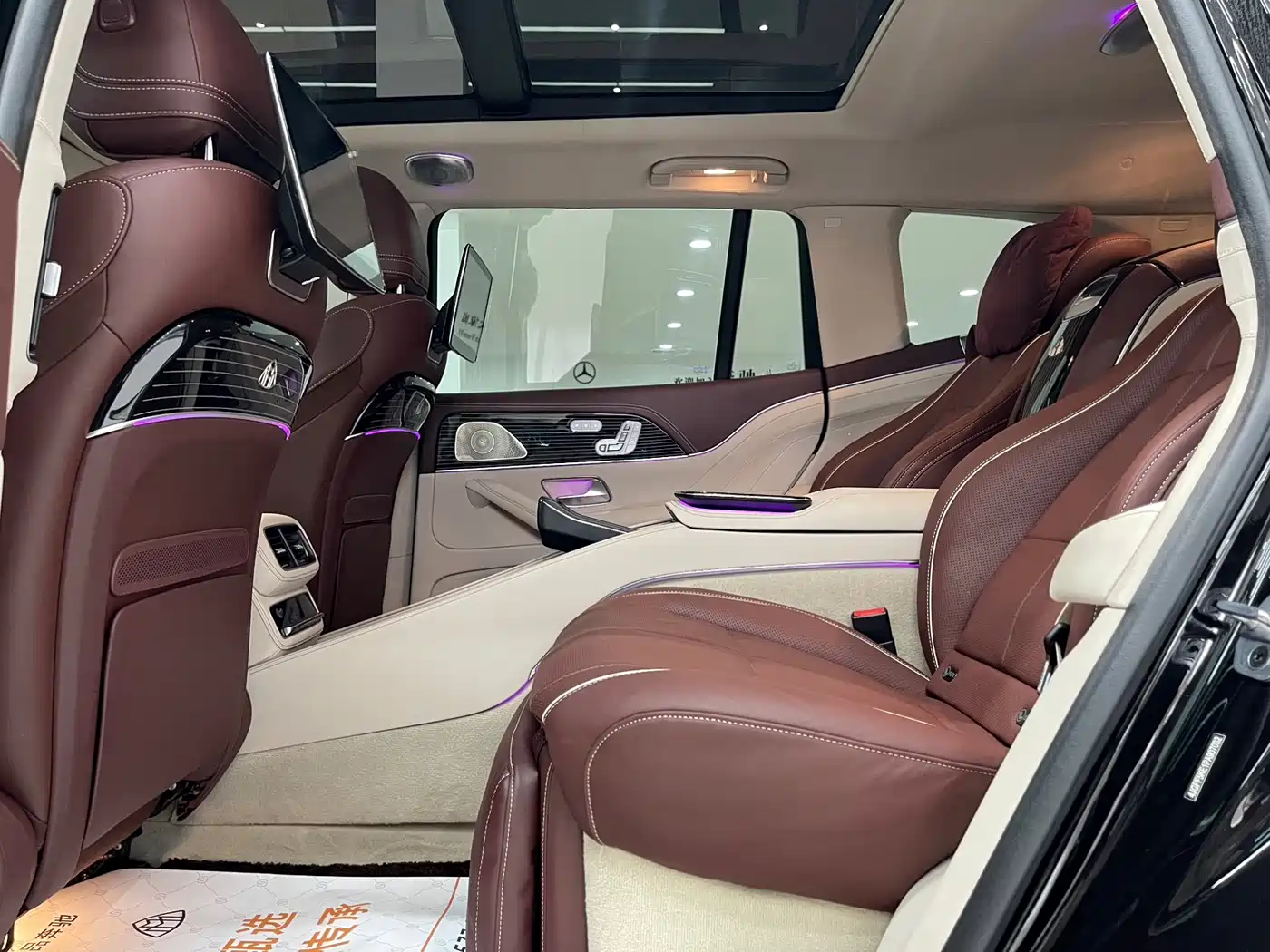Mercedes-Benz GLS 2023 GLS 450 4MATIC Luxury Edition фото 22