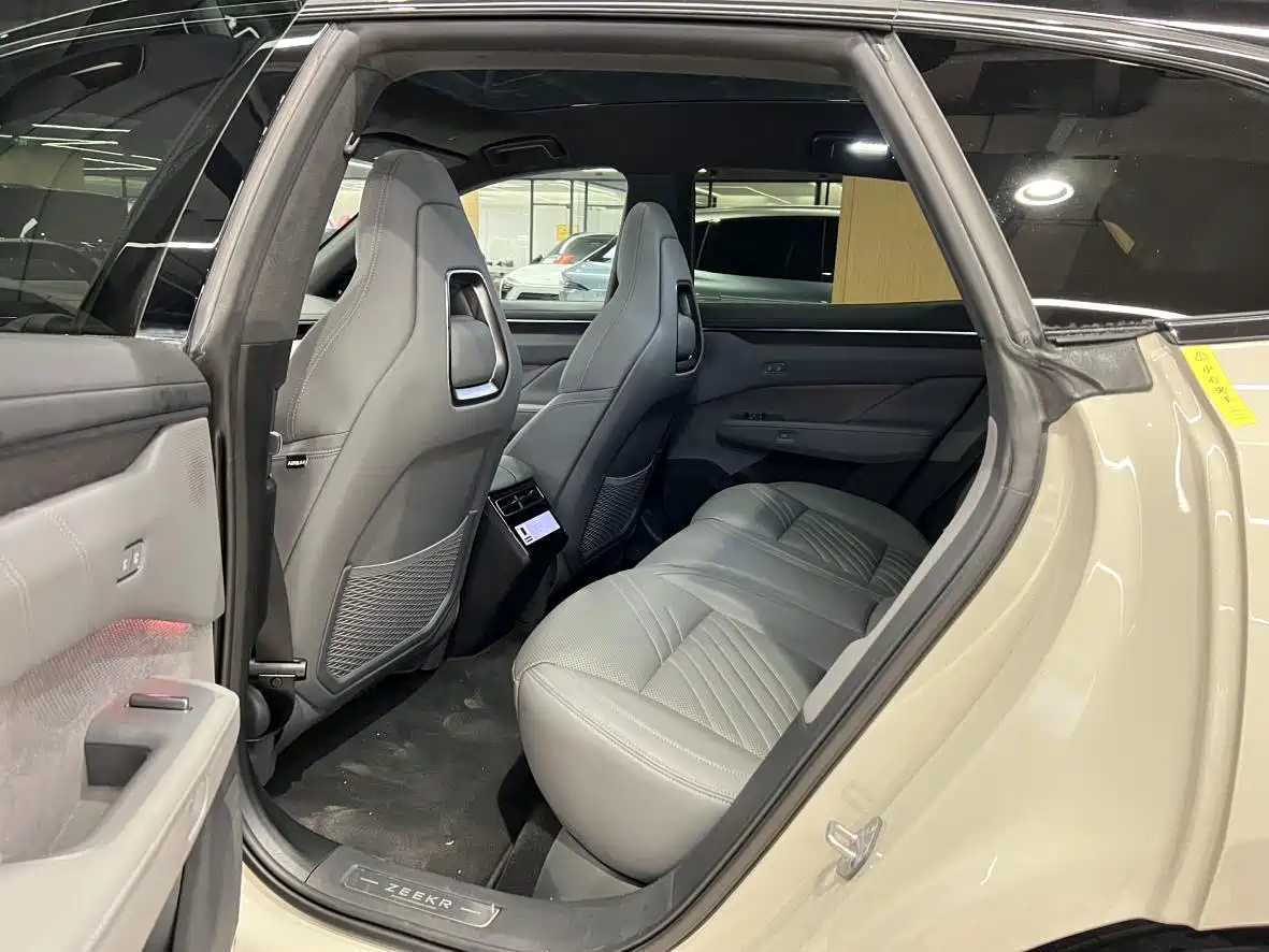 ZEEKR EXTREME KRYPTON 001