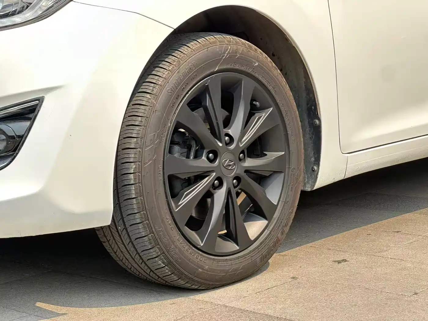 HYUNDAI LANGDONG