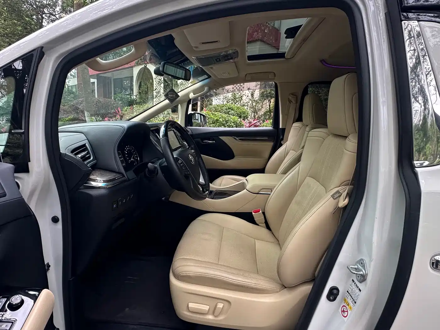 Toyota Alphard 2018 Facelift 3.5L Premium Edition фото 5