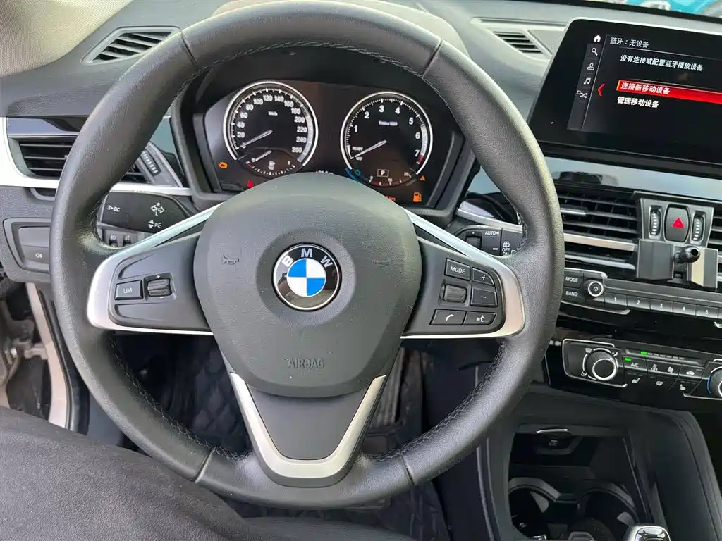 BMW X1 2022 sDrive20Li Fashion фото 8