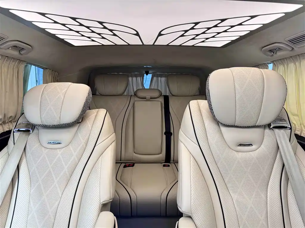 Mercedes-Benz Vito 2021 2.0T Elite 7-Seater фото 12