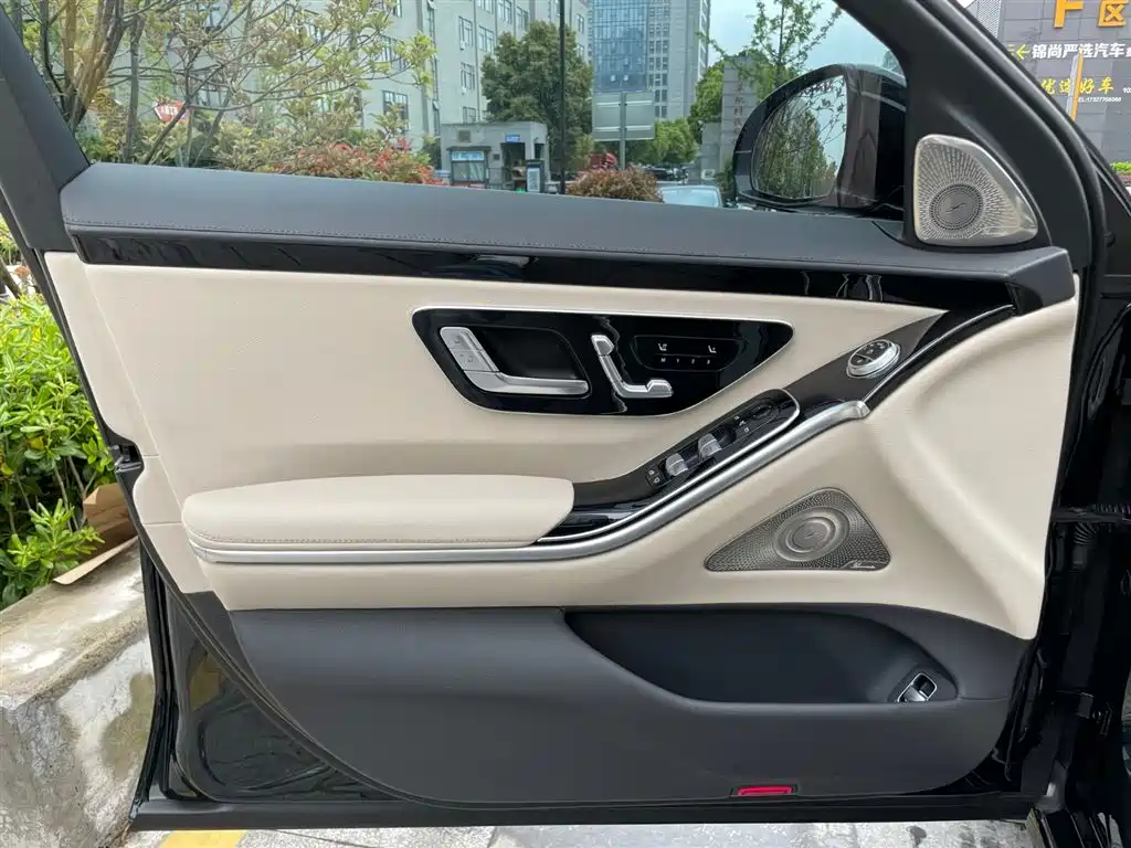 MERCEDES-BENZ S CLASS